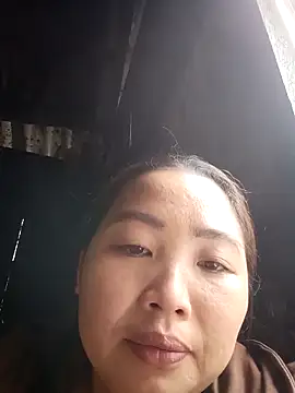 PhamPhung online show from 11/17/25, 02:39