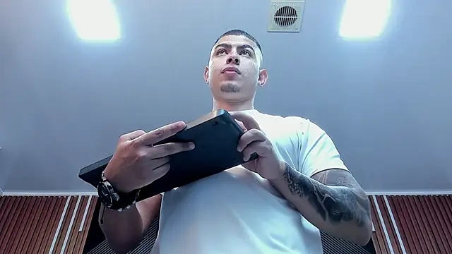 marco garciia  online show from 09/27/25, 11:10