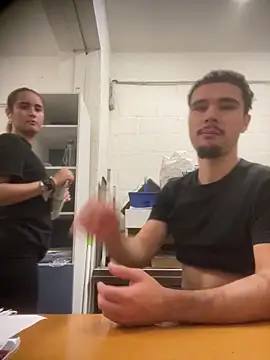 los freaky online show from 10/19/25, 09:10