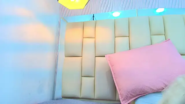 sweet amye online show from 10/06/25, 07:33