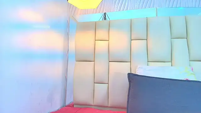 sweet amye online show from 10/08/25, 07:33