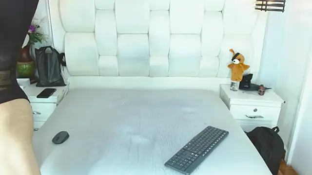 Atley Dolly online show from 11/22/25, 09:03