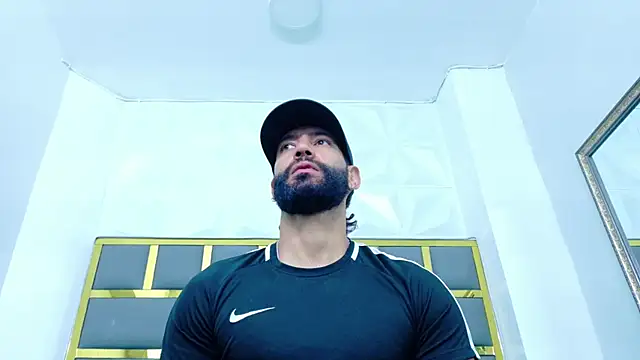 Snapshot of yorbymaxx chatting on 11/29/25, 02:09 yorbymaxx online show from 11/29/25, 02:09