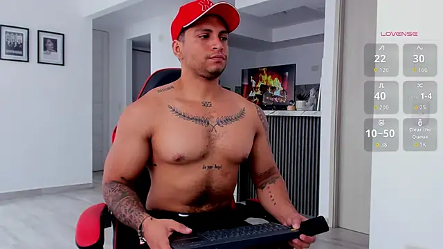 Snapshot of Nicolasmontoya16 chatting on 11/02/25, 06:54 Nicolasmontoya16 online show from 11/02/25, 06:54