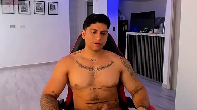 Snapshot of Nicolasmontoya16 chatting on 11/05/25, 09:48 Nicolasmontoya16 online show from 11/05/25, 09:48