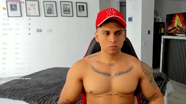 Snapshot of Nicolasmontoya16 chatting on 11/07/25, 05:35 Nicolasmontoya16 online show from 11/07/25, 05:35