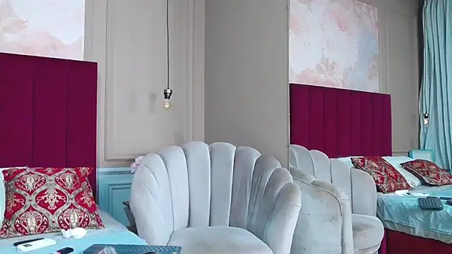 Snapshot of CaraVelvet chatting on 10/23/25, 12:59 CaraVelvet online show from 10/23/25, 12:59