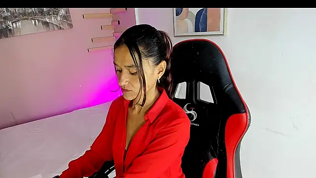 maraiah petit online show from 09/11/25, 07:14