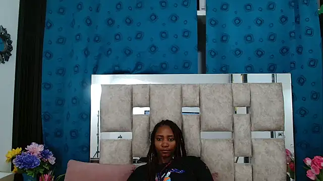 Snapshot of AmbarSmit chatting on 11/06/25, 07:04 AmbarSmit online show from 11/06/25, 07:04