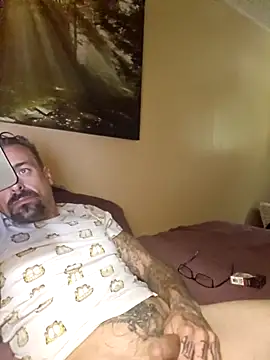 Snapshot of sethdarby chatting on 10/23/25, 05:12 sethdarby online show from 10/23/25, 05:12