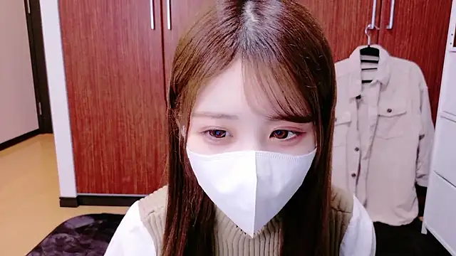 Ema o0 chan online show from 10/11/25, 11:09