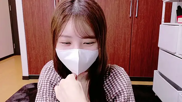 Ema o0 chan online show from 10/19/25, 11:11