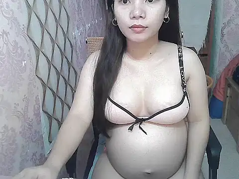 Snapshot of Mypussy4u_29 chatting on 10/19/25, 05:52 Mypussy4u 29 online show from 10/19/25, 05:52