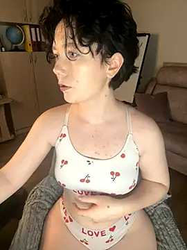 RinaShy online show from 11/17/25, 05:02