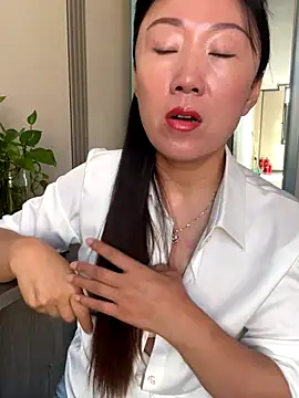 xiaomei-11 online show from 10/04/25, 01:58