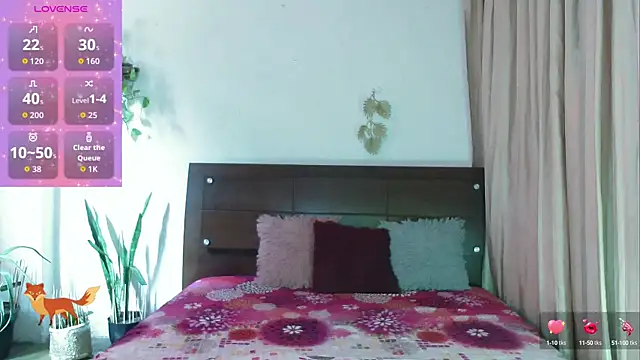 Snapshot of Ant_53 chatting on 10/08/25, 03:42 Ant 53 online show from 10/08/25, 03:42