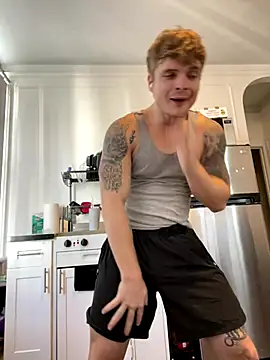 Snapshot of King_Kev_ chatting on 10/22/25, 05:02 King Kev online show from 10/22/25, 05:02