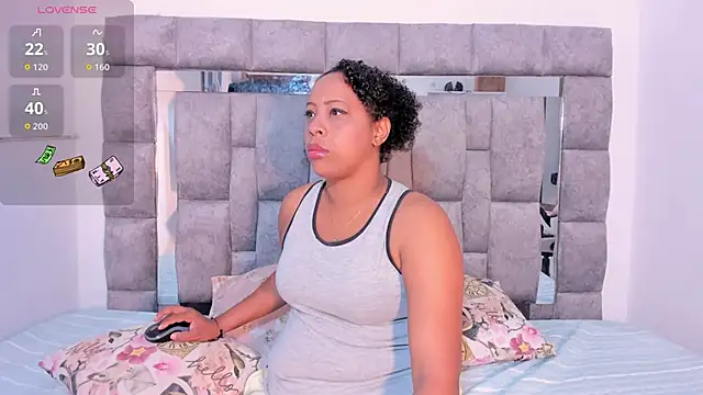 Snapshot of Faver_ chatting on 09/14/25, 12:04 Faver online show from 09/14/25, 12:04