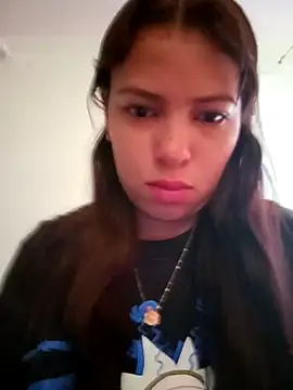 Snapshot of IsabellaLuxe chatting on 10/23/25, 11:42 IsabellaLuxe online show from 10/23/25, 11:42