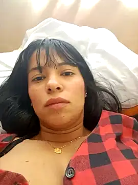 Snapshot of IsabellaLuxe chatting on 11/02/25, 05:48 IsabellaLuxe online show from 11/02/25, 05:48