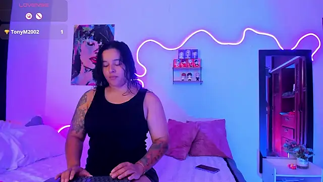 Dilan and Mia online show from 10/01/25, 03:40