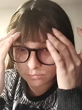 Aurora blaack online show from 10/28/25, 05:22