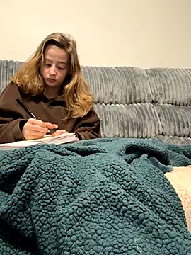 Snapshot of SeccySerena chatting on 10/26/25, 05:08 SeccySerena online show from 10/26/25, 05:08