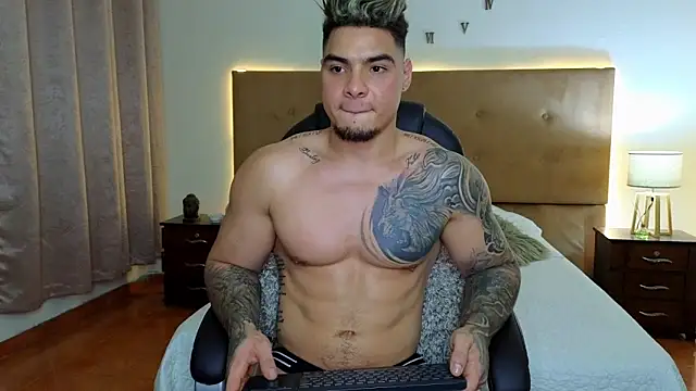 Steven Velez online show from 10/04/25, 02:31