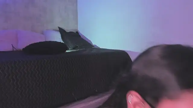 Snapshot of Becky_G chatting on 11/17/25, 12:16 Becky G online show from 11/17/25, 12:16