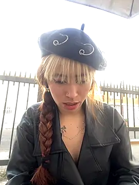 Sallem Pink online show from 11/11/25, 11:10