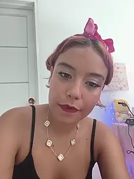 Snapshot of TamaraMera chatting on 04/26/26, 08:17 TamaraMera online show from 04/26/26, 08:17