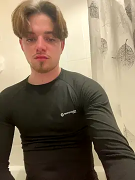 Snapshot of BWC00722 chatting on 11/23/25, 10:53 BWC00722 online show from 11/23/25, 10:53