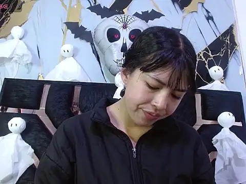 malejahotcs01 online show from 10/21/25, 10:49