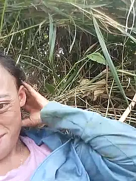 Snapshot of optra34 chatting on 10/13/25, 03:28 optra34 online show from 10/13/25, 03:28