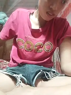 Snapshot of optra34 chatting on 10/14/25, 04:02 optra34 online show from 10/14/25, 04:02