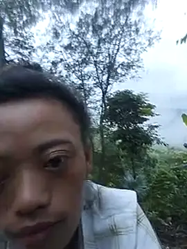 Snapshot of optra34 chatting on 10/14/25, 11:27 optra34 online show from 10/14/25, 11:27