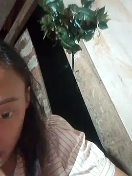 Snapshot of optra34 chatting on 10/15/25, 01:00 optra34 online show from 10/15/25, 01:00