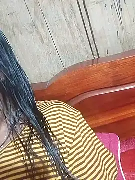 Snapshot of optra34 chatting on 11/12/25, 01:44 optra34 online show from 11/12/25, 01:44