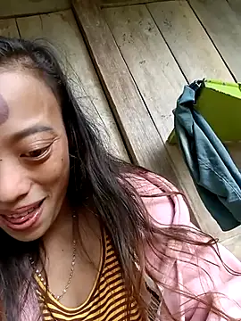 Snapshot of optra34 chatting on 11/13/25, 01:48 optra34 online show from 11/13/25, 01:48