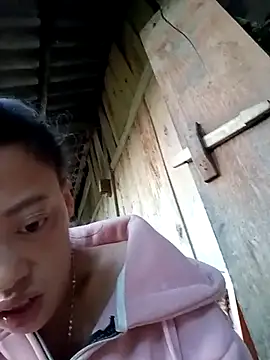 Snapshot of optra34 chatting on 11/21/25, 11:47 optra34 online show from 11/21/25, 11:47