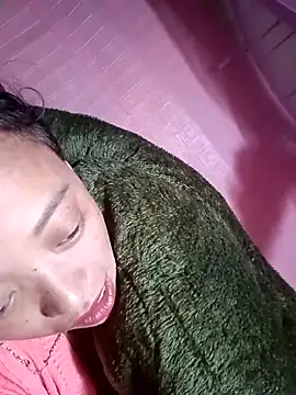 Snapshot of optra34 chatting on 11/25/25, 12:38 optra34 online show from 11/25/25, 12:38