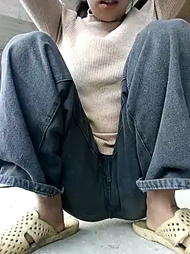 Snapshot of optra34 chatting on 11/29/25, 12:24 optra34 online show from 11/29/25, 12:24