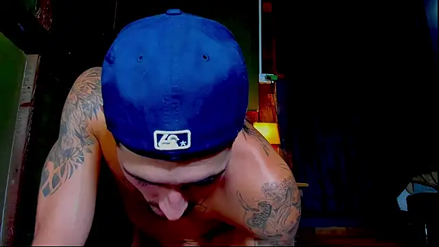 alejo  323   online show from 07/07/26, 02:47