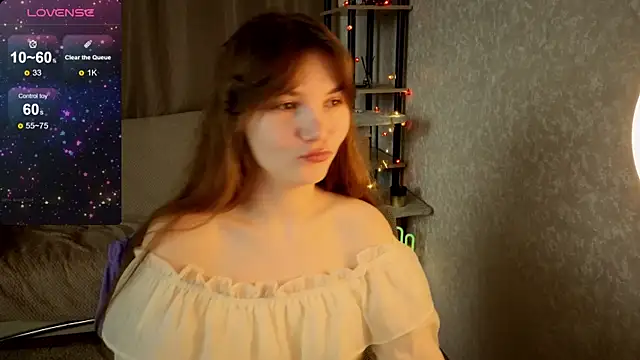 Snapshot of Nika_OMG chatting on 11/24/25, 08:08 Nika OMG online show from 11/24/25, 08:08