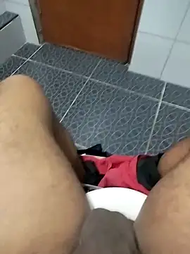 Snapshot of Lale-Adrian chatting on 12/14/25, 10:58 Lale-Adrian online show from 12/14/25, 10:58