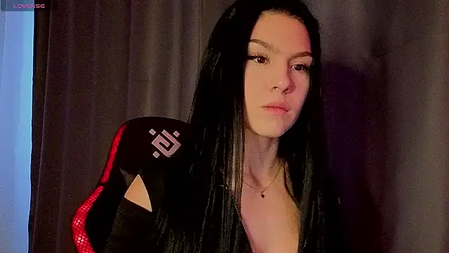 Snapshot of kara_liffe chatting on 01/14/26, 03:45 kara liffe online show from 01/14/26, 03:45
