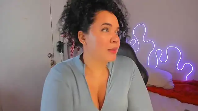 Snapshot of kristal_benet chatting on 12/16/24, 07:32 kristal benet online show from 12/16/24, 07:32