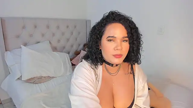 Snapshot of kristal_benet chatting on 01/25/25, 06:24 kristal benet online show from 01/25/25, 06:24