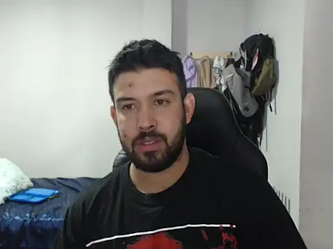 Snapshot of Axel11113 chatting on 10/09/25, 03:59 Axel11113 online show from 10/09/25, 03:59