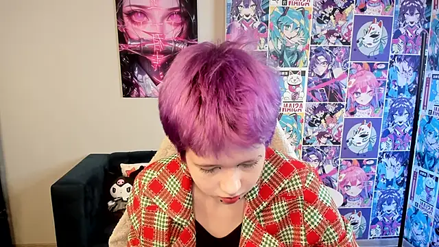 Snapshot of CarolineRichter chatting on 10/20/25, 03:07 CarolineRichter online show from 10/20/25, 03:07